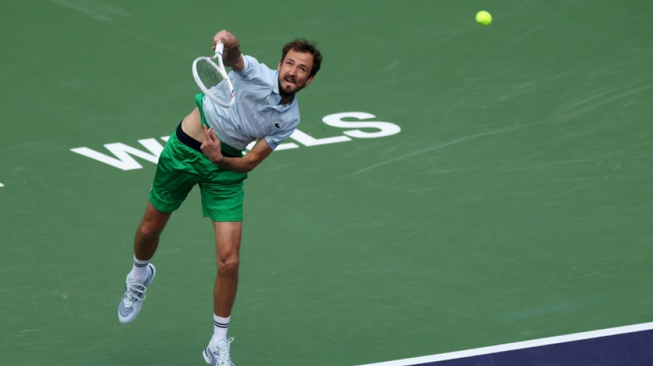 Medvedev outlasts Fils to reach Indian Wells semi-finals