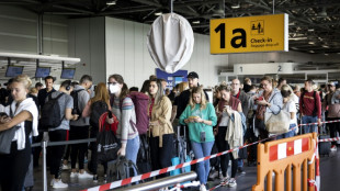 Files d'attente: l'aéroport d'Amsterdam prolonge l'indemnisation des passagers lésés