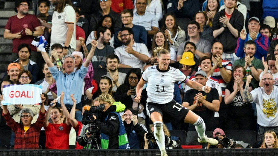 Euro féminin: l'Allemagne bat la France 2-1 et rejoint l'Angleterre en finale