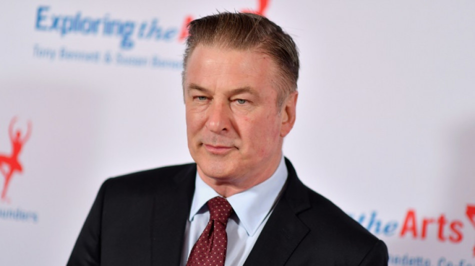 Tiro de Alec Baldwin: Informe concluye que productores mostraron "indiferencia" ante fallas de seguridad