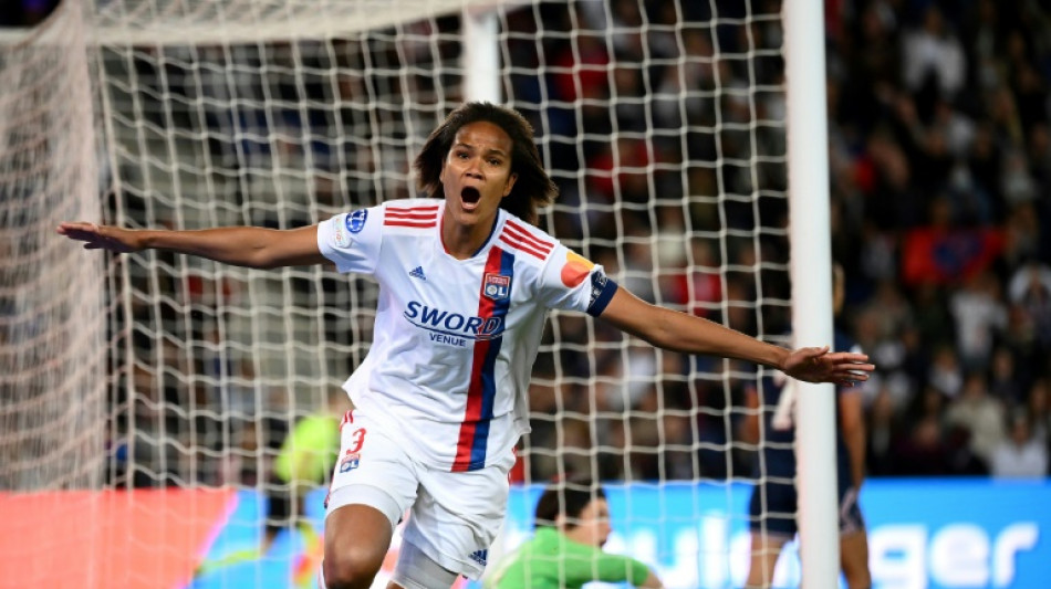 C1 féminine: l'OL, trop fort pour Paris, s'offre une 10e finale