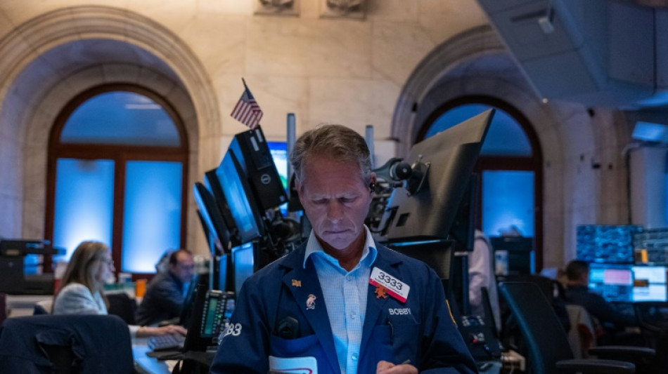 Wall Street termine en hausse, regain de sérénité et rebond technique