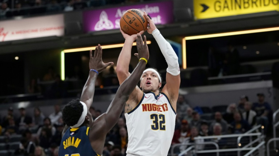 No Jokic, no problem as Gordon, Nuggets stun Warriors