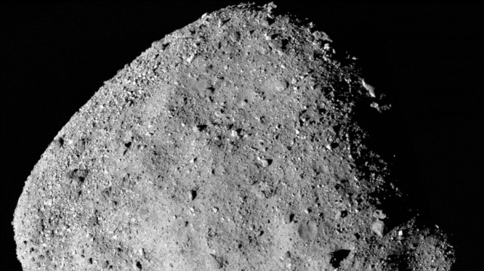 Des composés indispensables à la vie découverts sur l'astéroïde Bennu