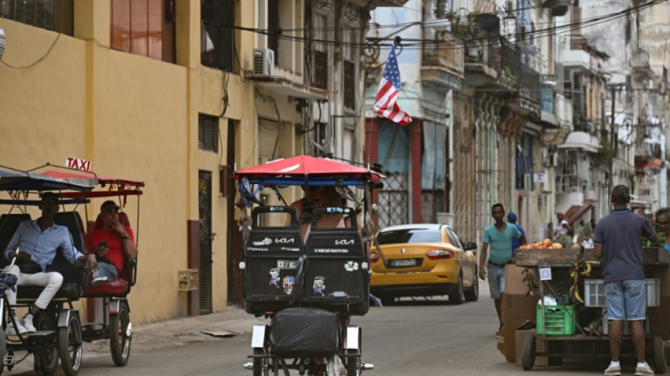 Cuba promete liberar a 553 presos después de que EEUU aligerara sanciones