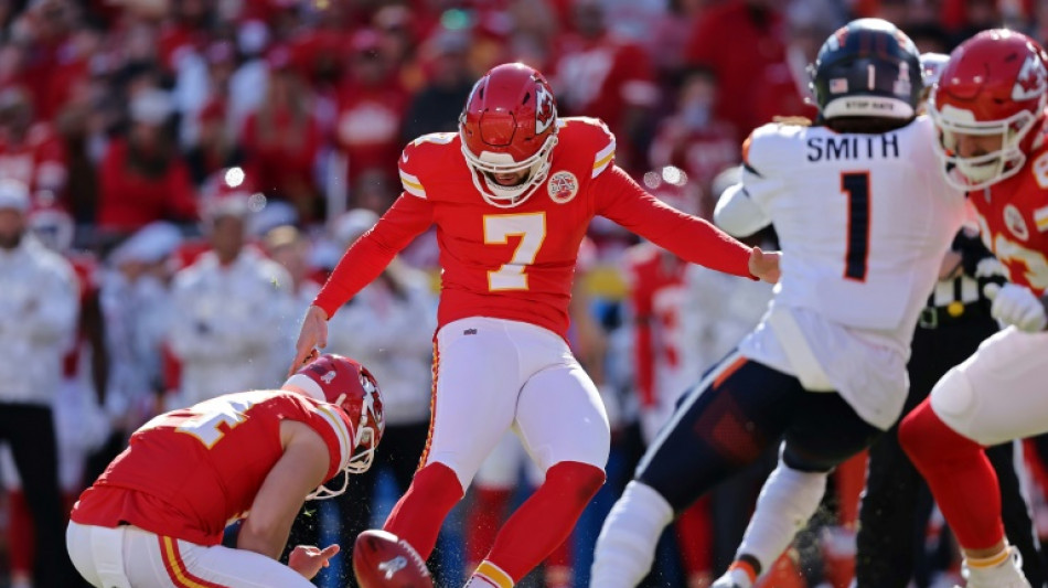 Undefeated Chiefs lose kicker Butker to knee injury