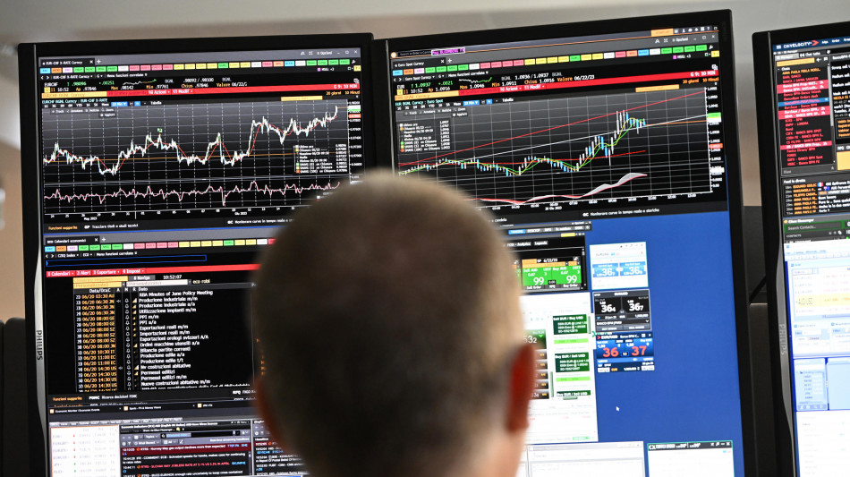 Lo spread tra Btp e Bund apre stabile a 106 punti