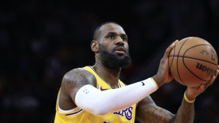 "LeBron wird nicht getradet": Manager dementiert Gerücht