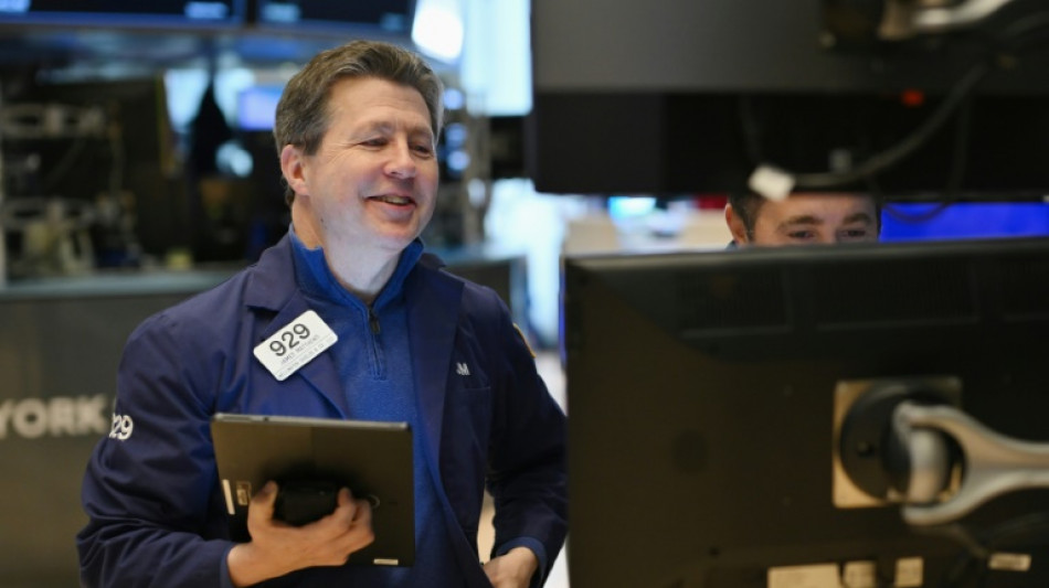 Wall Street reprend son souffle après des records