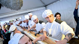 La Francia batte il record italiano della baguette più lunga