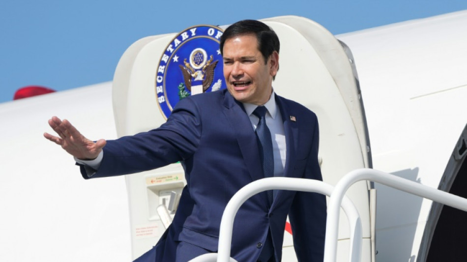 Rubio visita El Salvador para impulsar política de migración y seguridad