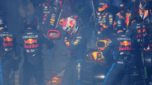 Verstappen scheidet aus - Sainz gewinnt in Melbourne