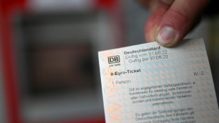 Lindner lehnt Verlängerung des Neun-Euro-Tickets weiter ab