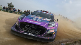 Rallye du Portugal: Loeb abandonne à nouveau, sortie de route pour Ogier