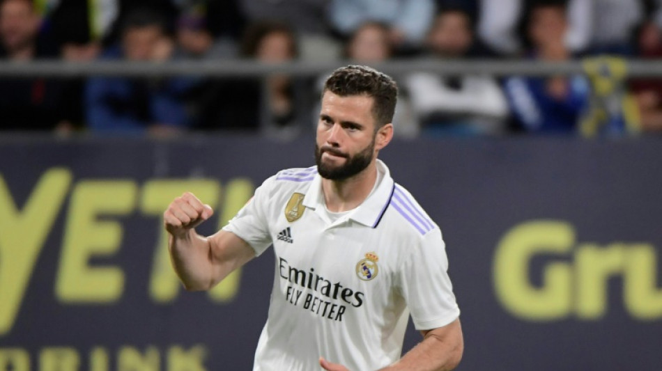 Zagueiro Nacho renova com Real Madrid por mais um ano