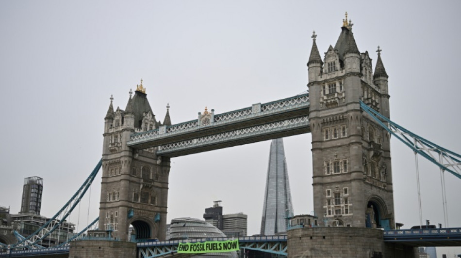 Climat: Extinction Rebellion cible Tower Bridge à Londres