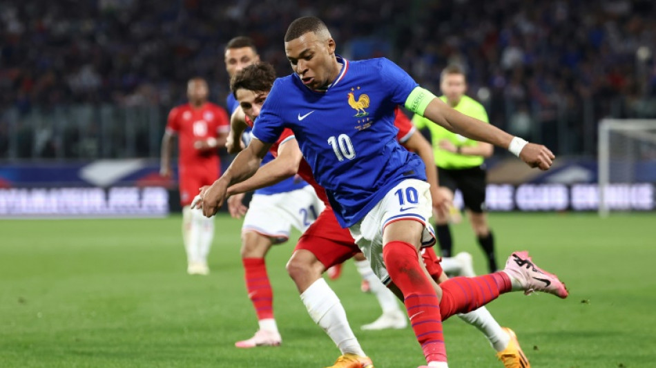 França chega à Euro com peso do favoritismo e olhares sobre Mbappé