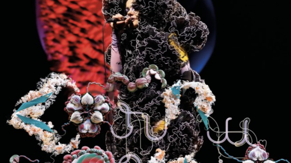 Björk annuncia Cornucopia, al cinema dal 7 maggio in 25 Paesi