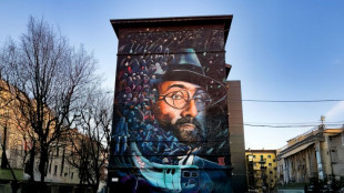 Murale dedicato a Lucio Dalla inaugurato su edificio Bologna