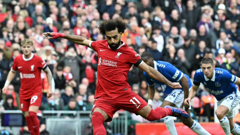 Sieg im Derby: Liverpool jagt City - Trauer um Charlton