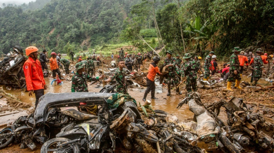 Indonésie: le bilan du glissement de terrain grimpe à 25 morts