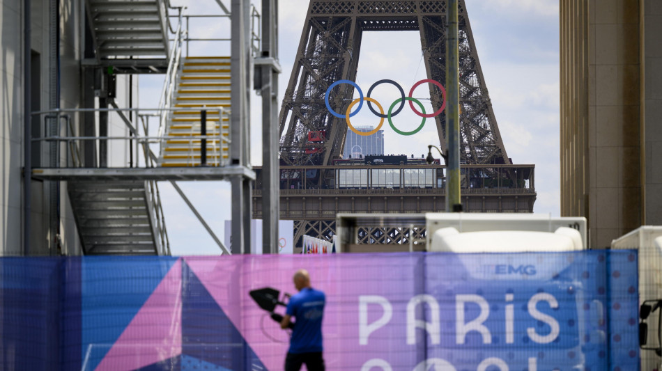 Parigi: non supera l'esame del peso, esclusa lottatrice azzurra