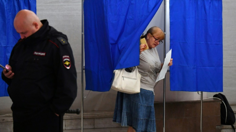 Partido de Putin vence eleições locais nas regiões ucranianas ocupadas