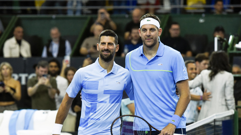 Djokovic in campo nel commosso addio al tennis di Del Potro