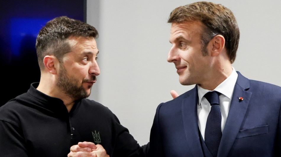 Ukraine: Macron dénonce une "logique d'escalade inacceptable" de la Russie