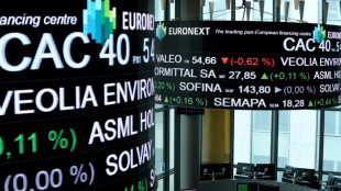 La Bourse de Paris dans le rouge, inquiète sur la croissance