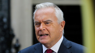 Huw Edwards es identificado como el presentador de la BBC objeto de acusaciones