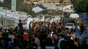 Hunderte Palästinenser rufen bei Demo im Gazastreifen Sprechchöre gegen Hamas