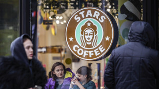 Starbucks taglia 1.100 posti, 'ci posizioniamo per il futuro'