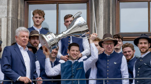 Münchner Eishockey-Meister im Rathaus empfangen