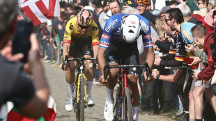 Van der Poel gewinnt Paris-Roubaix - Degenkolb stürzt