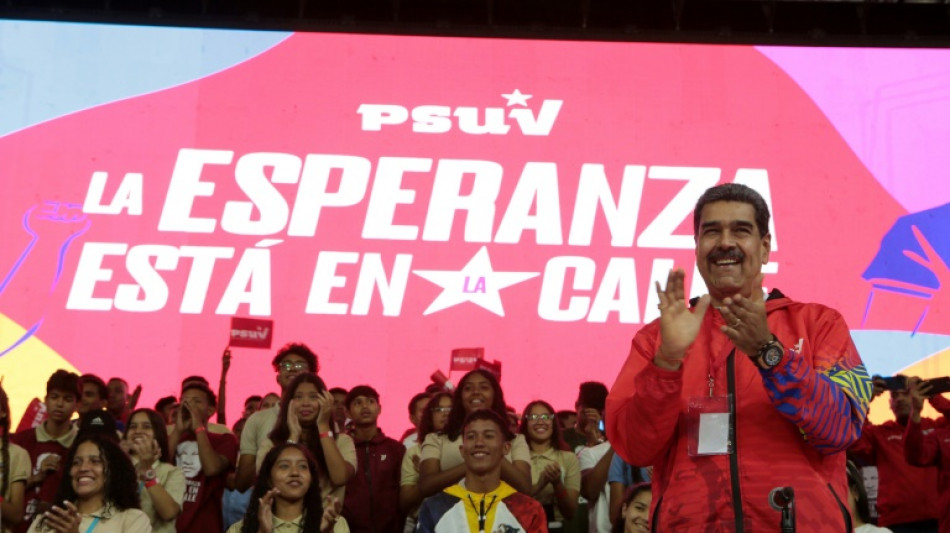 Maduro formaliza candidatura à reeleição na Venezuela
