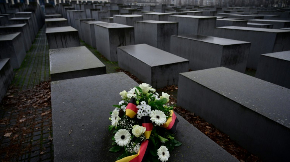 36-Jähriger zerstört Gedenkkränze an Holocaust-Mahnmal in Berlin 