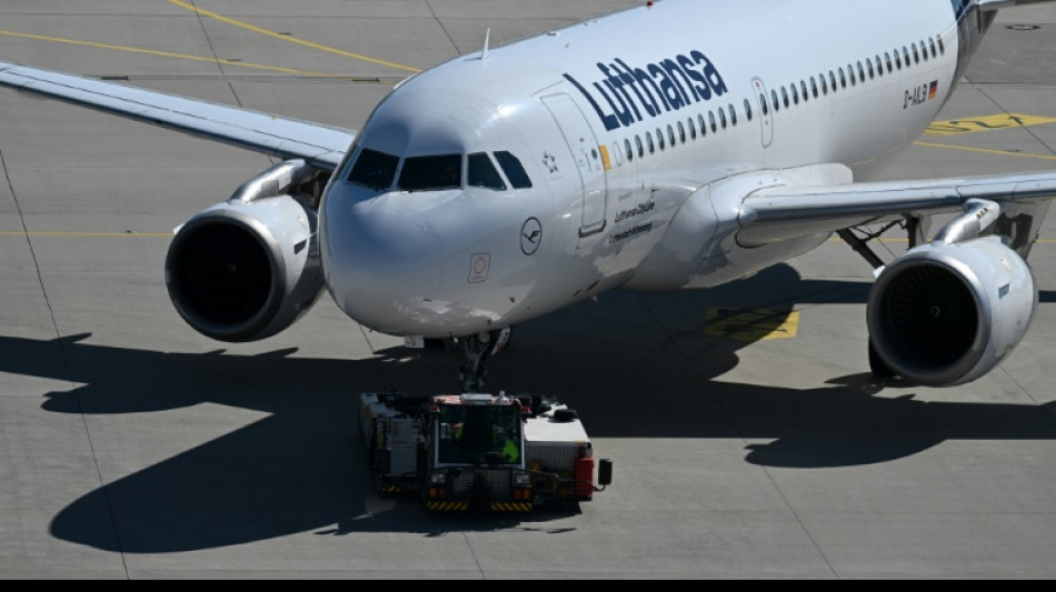 Lufthansa kündigt Sparmaßnahmen wegen Streiks an