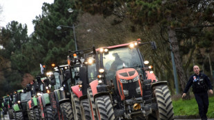 Agricultores começam a retirar seus bloqueios de estradas na França