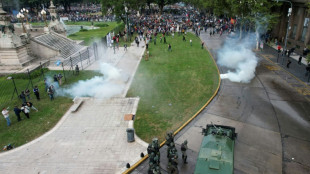 Nueva marcha de jubilados en Argentina desafía al gobierno con más apoyos