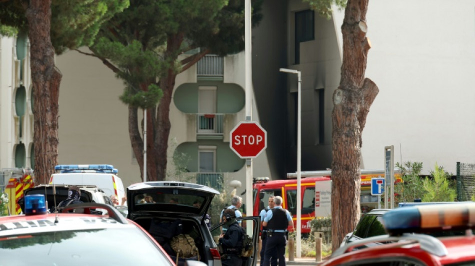 Attaque "terroriste" contre une synagogue à La Grande-Motte, Macron dénonce l'antisémitisme