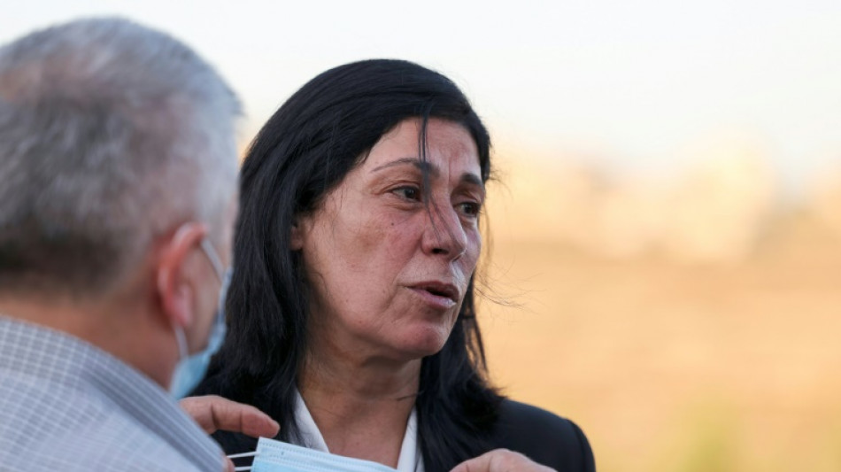 Exército israelense prende parlamentar palestina Khalida Jarrar