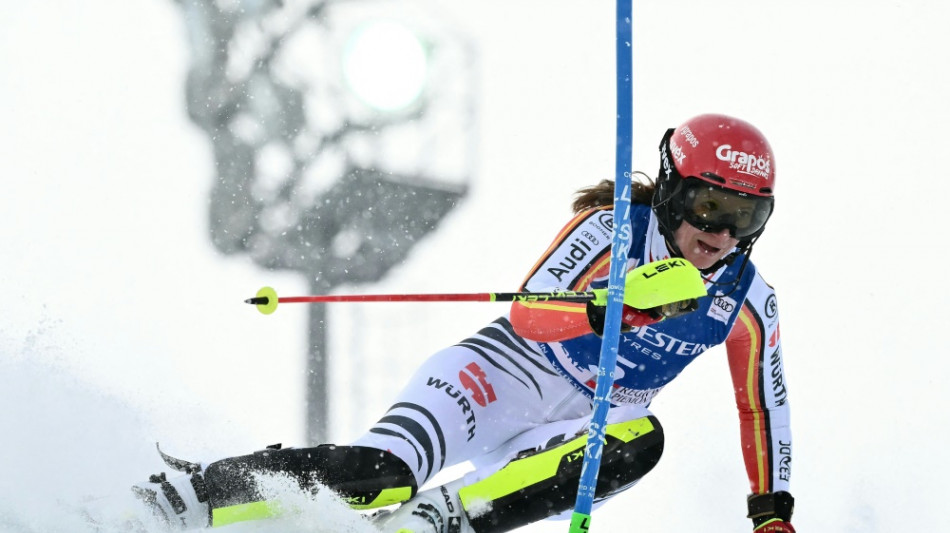 Dürr verspielt "Stockerl" im Schneetreiben