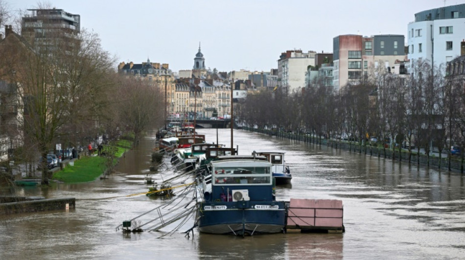 Crues: la vigilance rouge de mise jusqu'à mercredi pour l'Ille-et-Vilaine, le Morbihan et la Loire-Atlantique