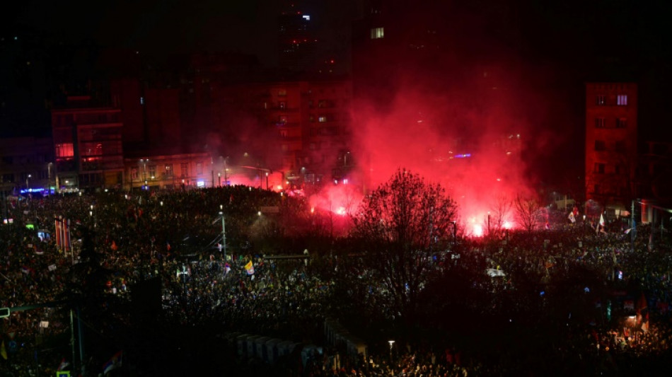 Marée humaine à Belgrade contre la corruption